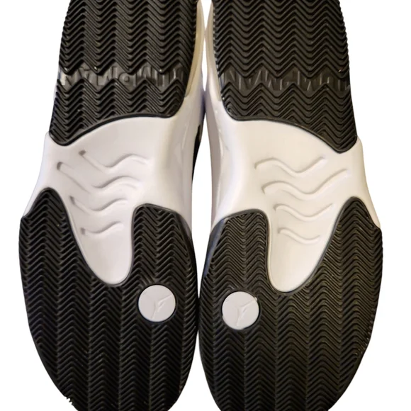 Jordan Black and White Sneakers Max Aura 2 Size 12